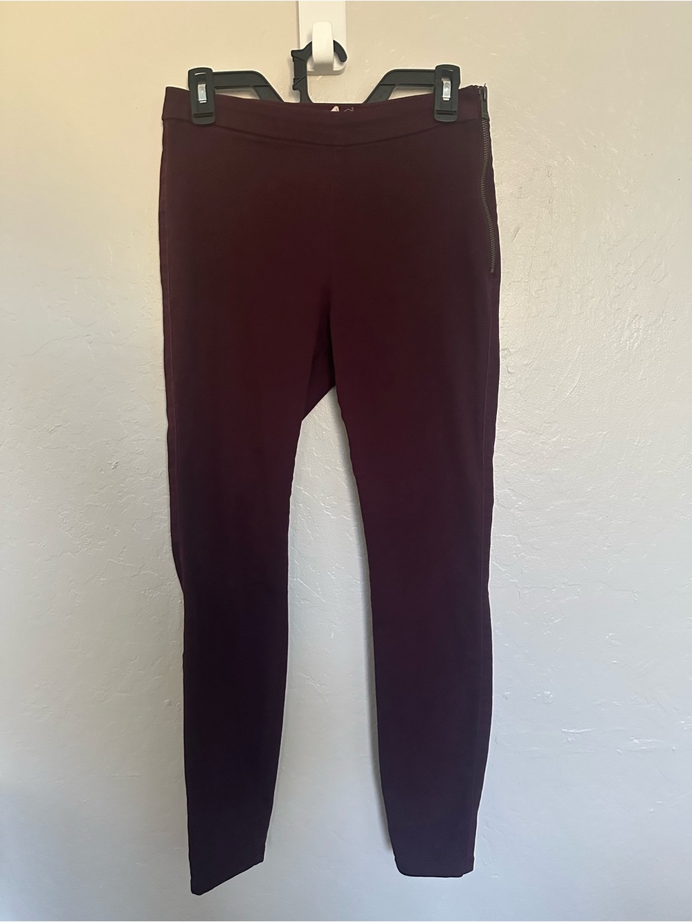 H&M L.O.G.G. Burgundy Side Zip Skinny Pants / Leggings Size 10